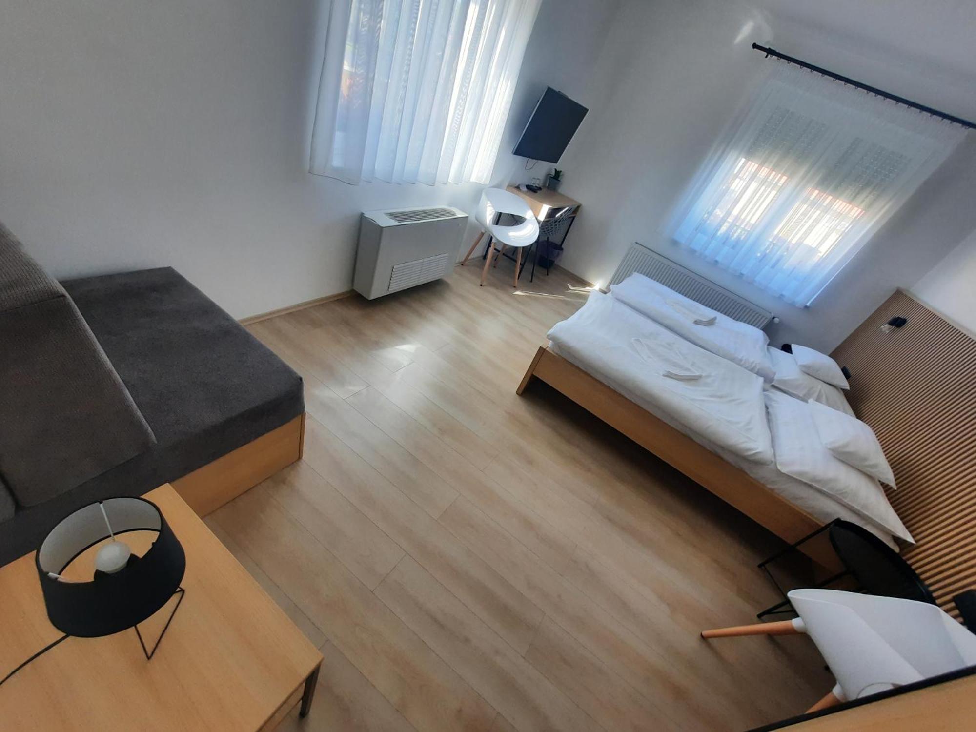 Sovirag Termal Panzio Hotel Hajdunanas Luaran gambar