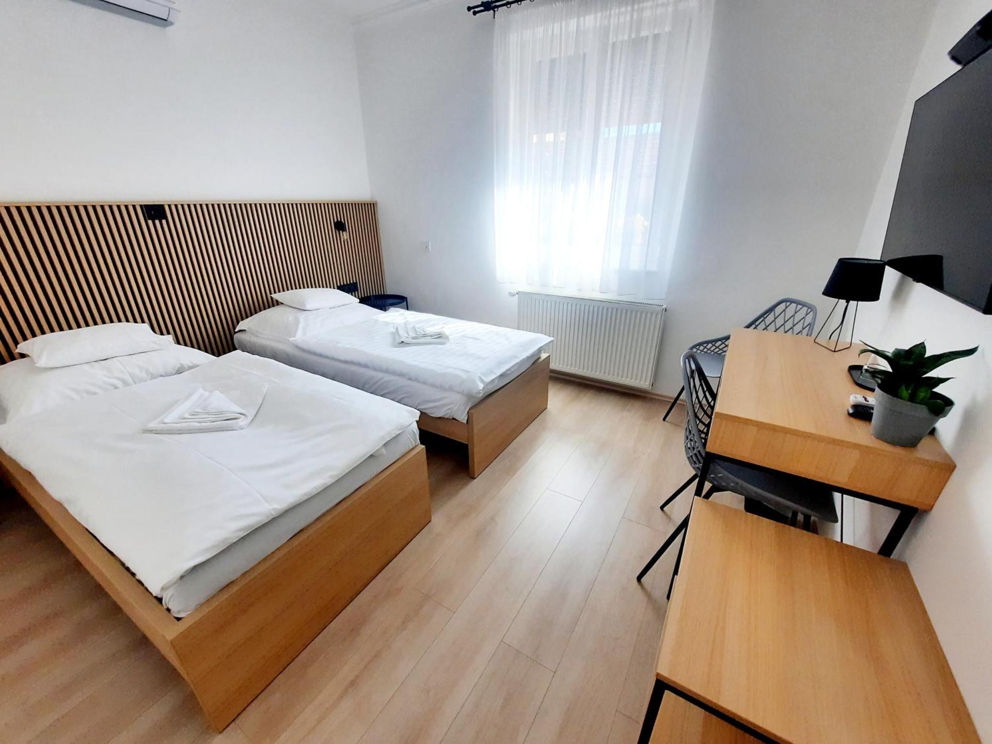 Sovirag Termal Panzio Hotel Hajdunanas Luaran gambar