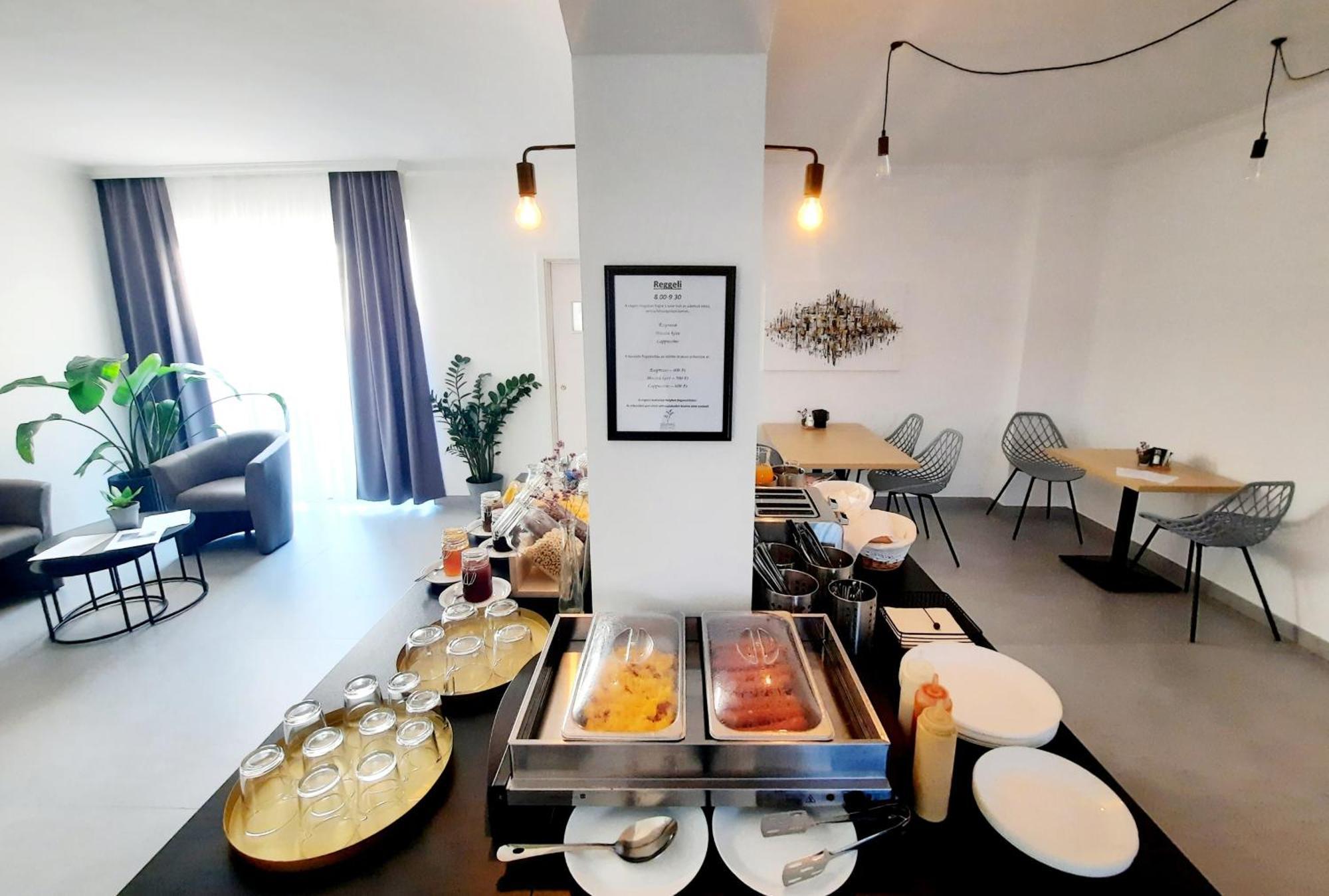 Sovirag Termal Panzio Hotel Hajdunanas Luaran gambar