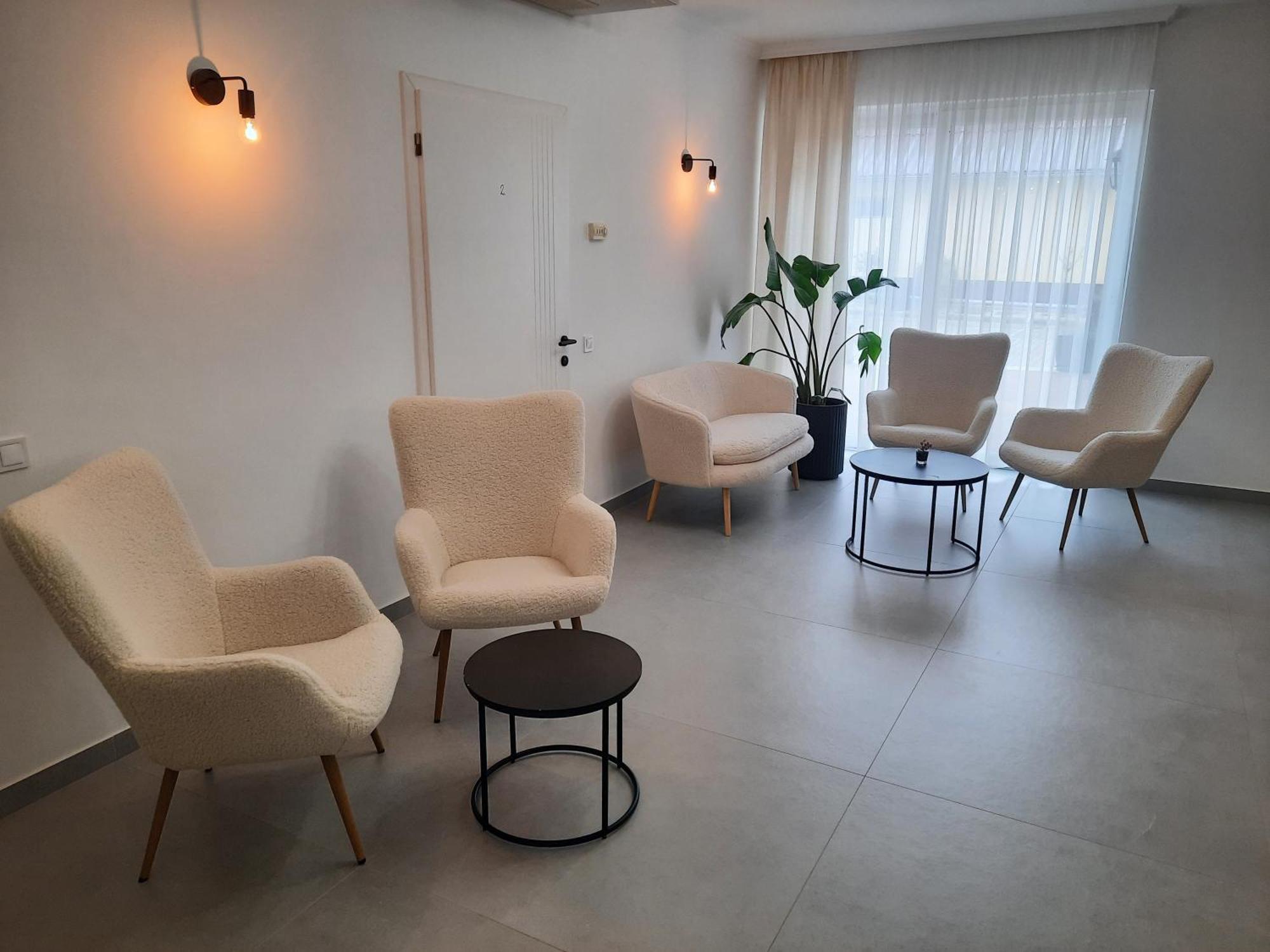 Sovirag Termal Panzio Hotel Hajdunanas Luaran gambar