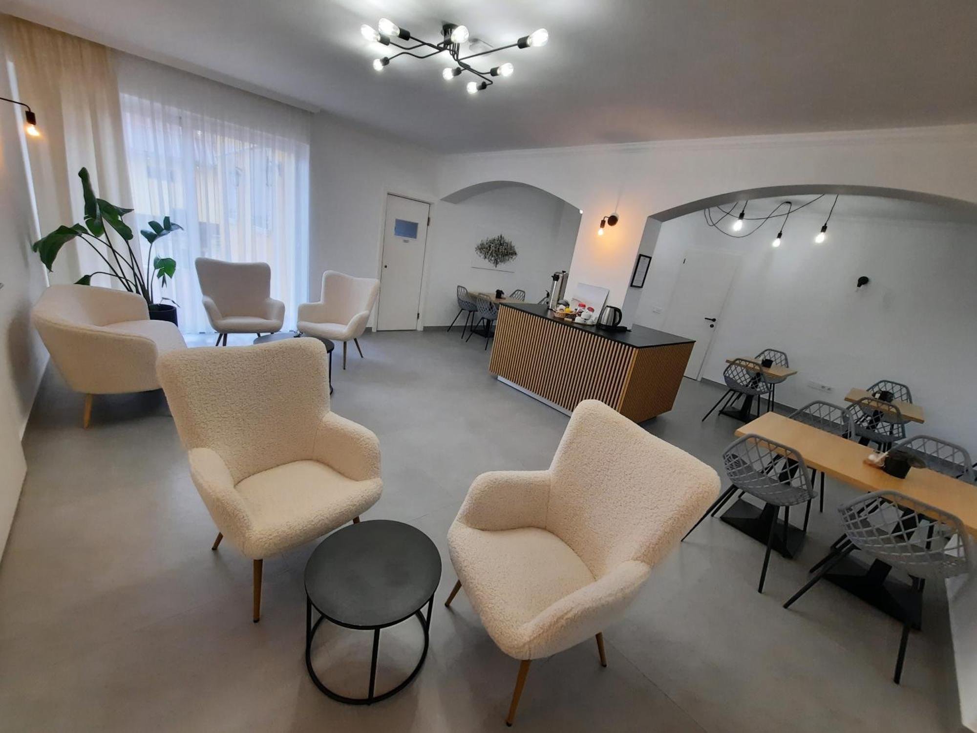 Sovirag Termal Panzio Hotel Hajdunanas Luaran gambar